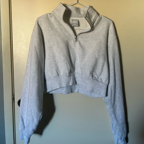 TNA Cropped Perfect Fleece Sweater - Picture 1 of 2